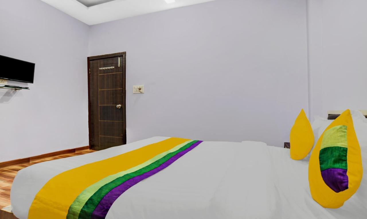 Itsy By Treebo - Utsav Inn Indaur Kültér fotó