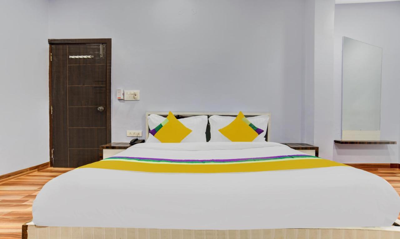 Itsy By Treebo - Utsav Inn Indaur Kültér fotó