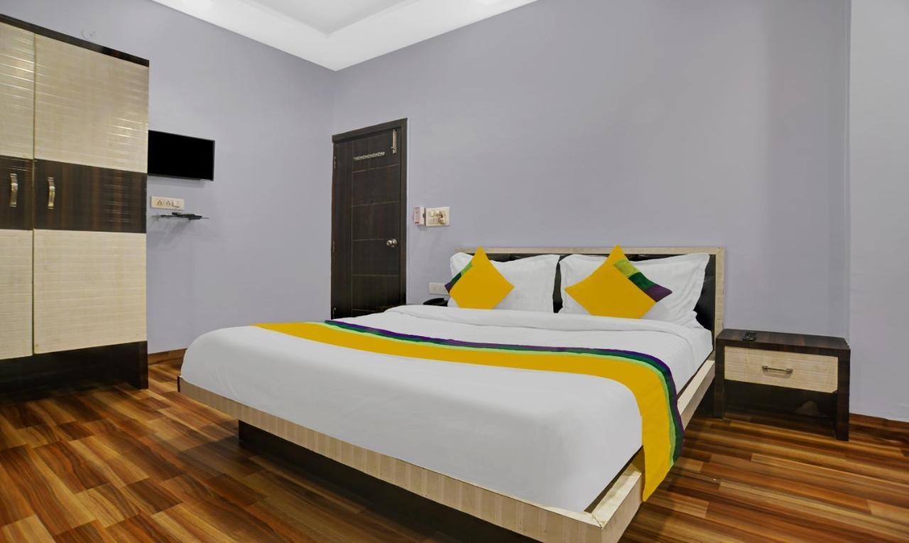 Itsy By Treebo - Utsav Inn Indaur Kültér fotó