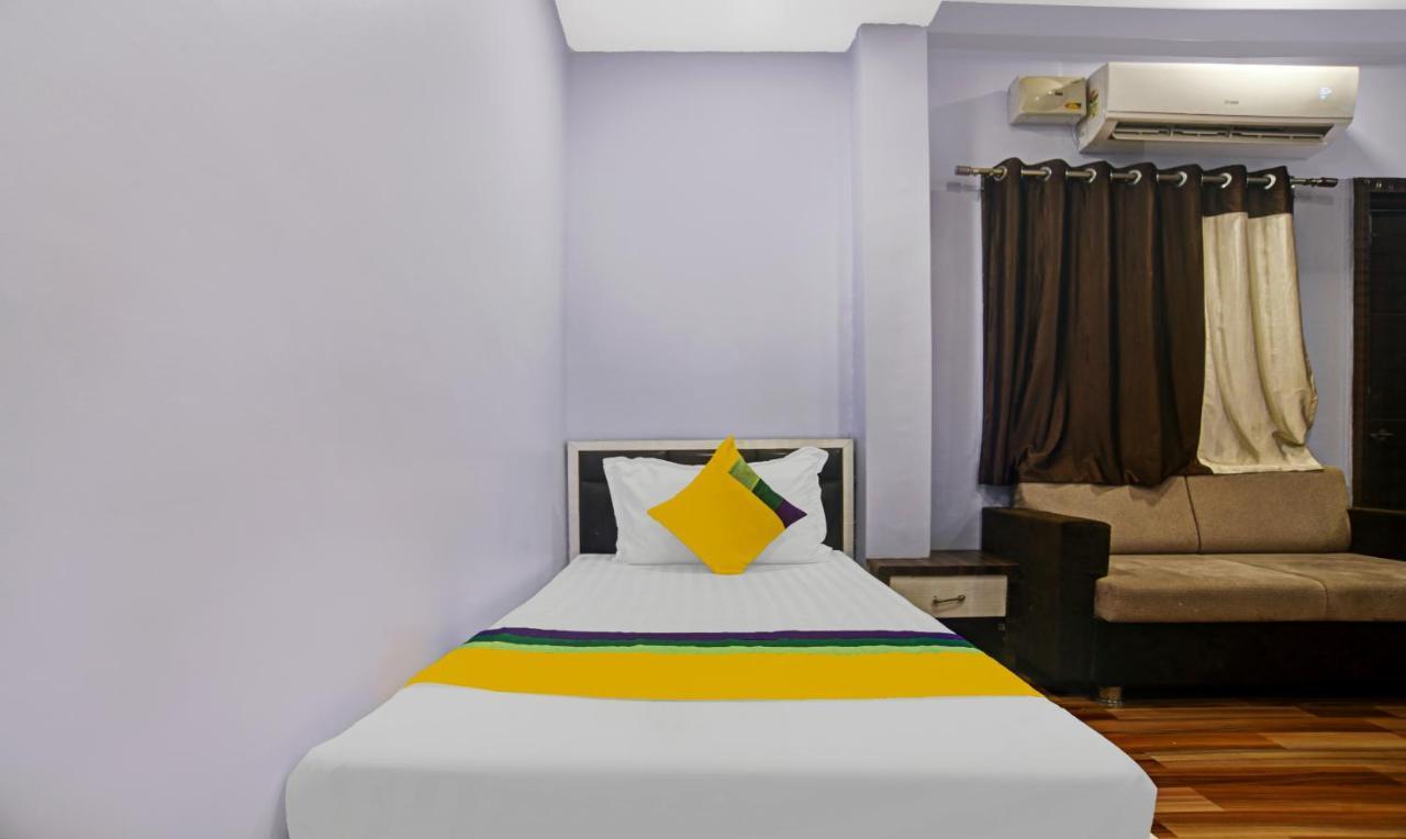 Itsy By Treebo - Utsav Inn Indaur Kültér fotó